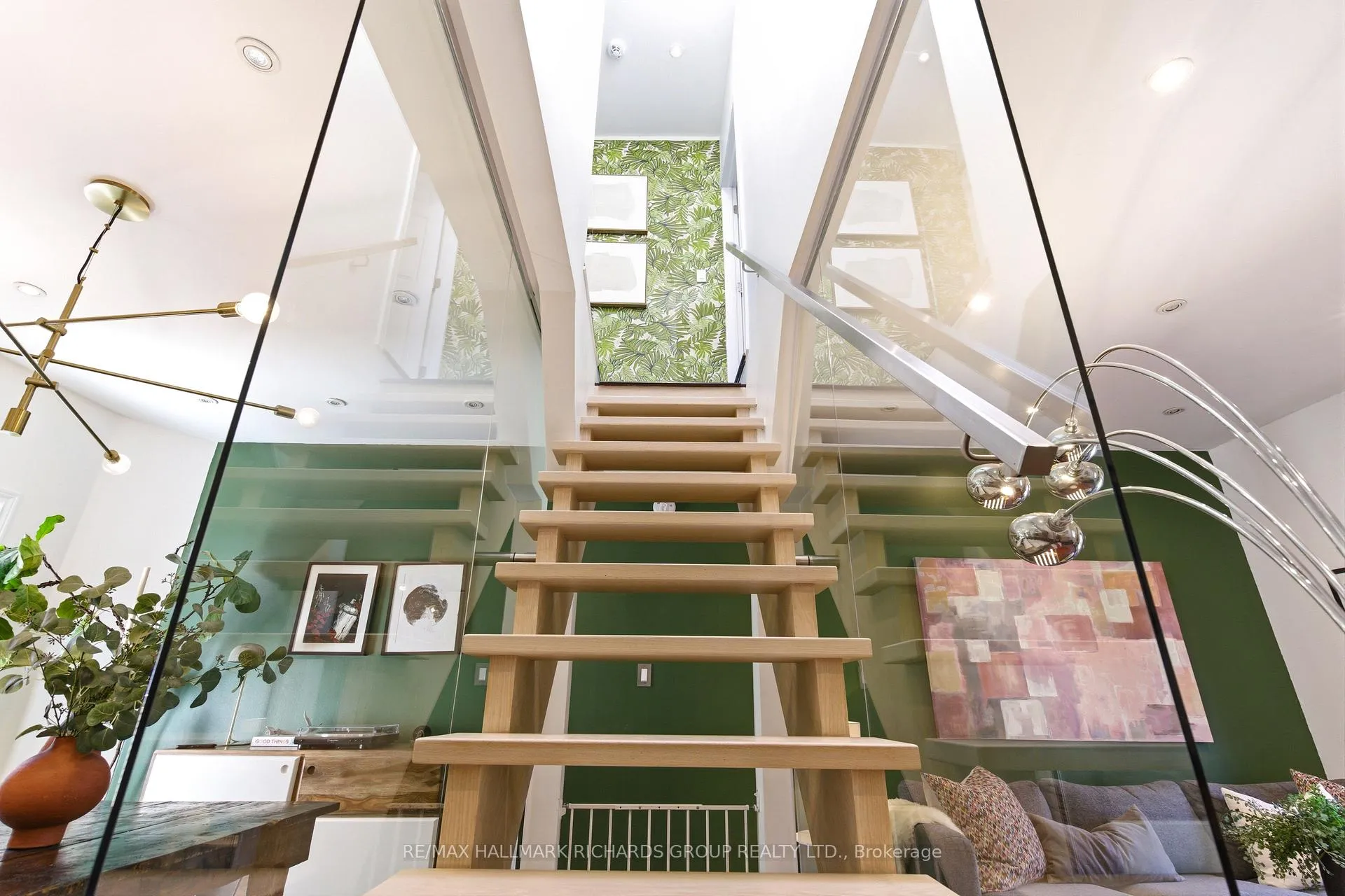 Photo 20 of 9 Winnifred Avenue, Toronto, South Riverdale — HOMEH
