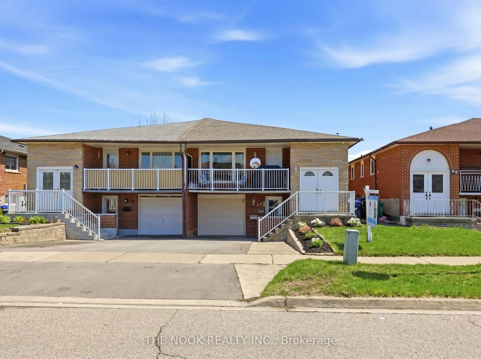 Photo 3 of 43 Prouse Drive, Brampton, Brampton North — HOMEH