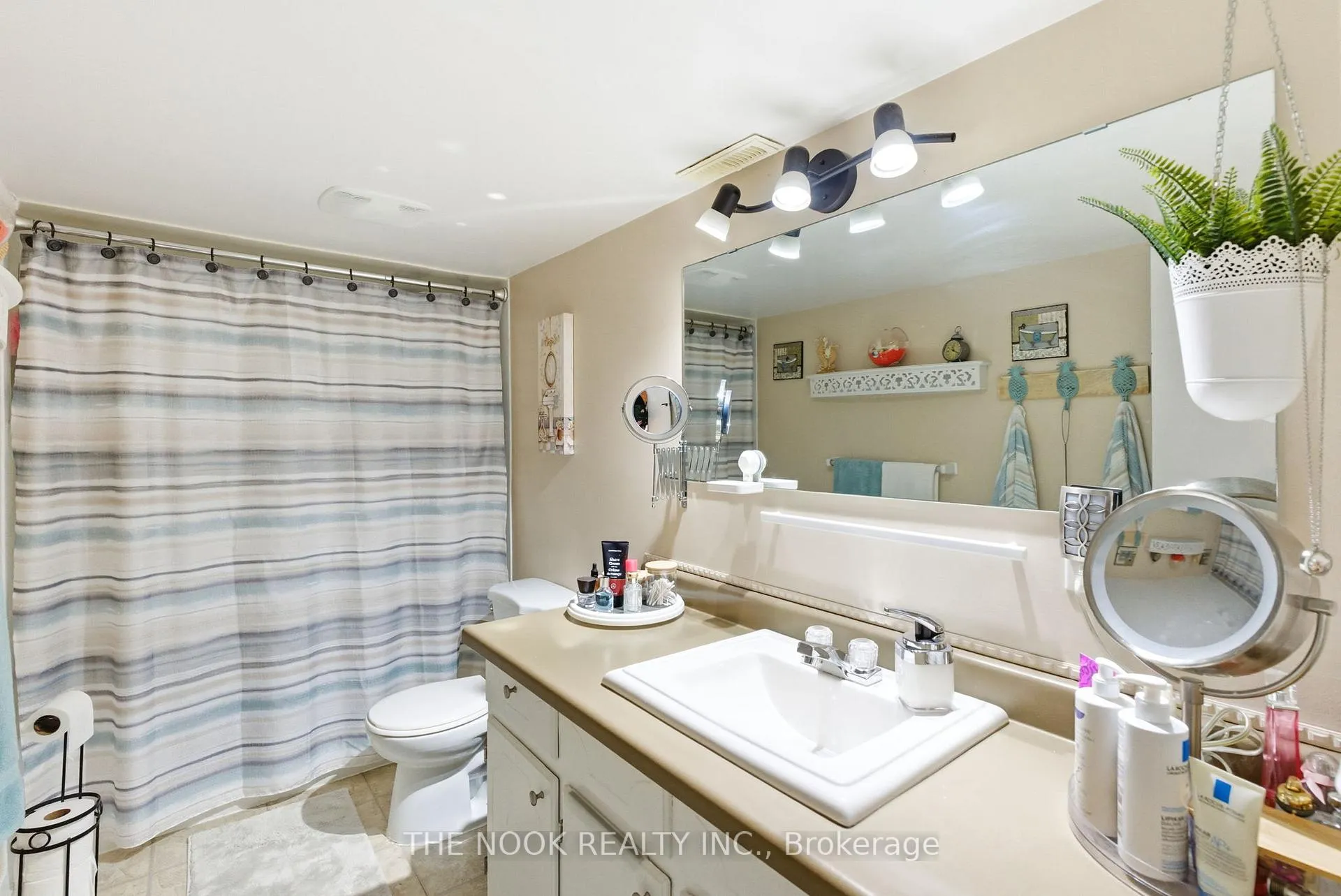 Photo 33 of 43 Prouse Drive, Brampton, Brampton North — HOMEH