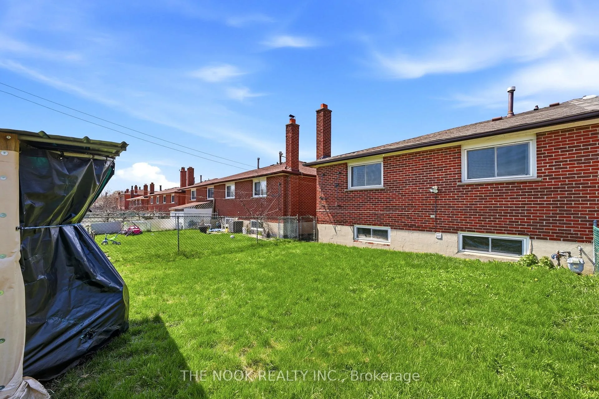 Photo 39 of 43 Prouse Drive, Brampton, Brampton North — HOMEH