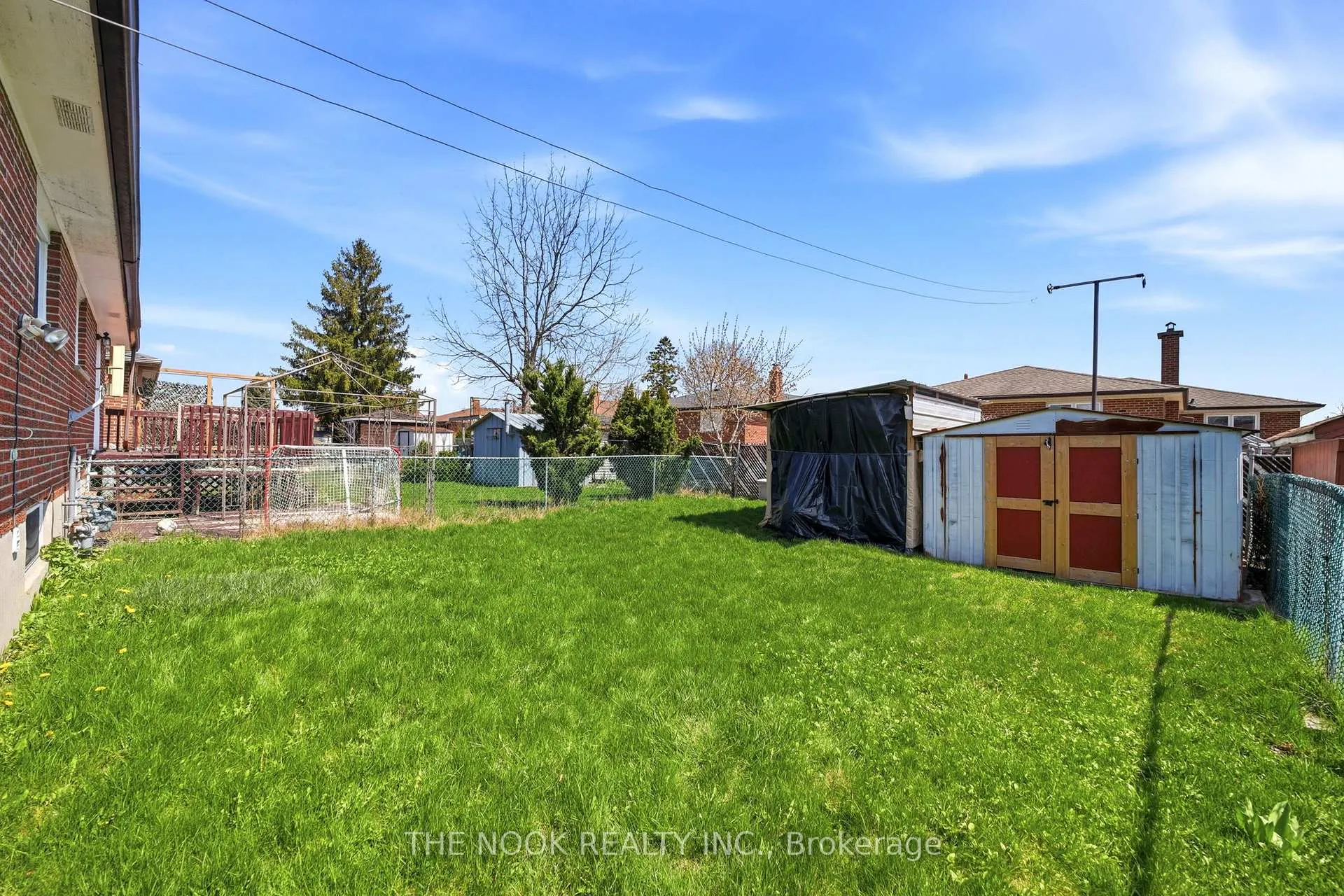 Photo 40 of 43 Prouse Drive, Brampton, Brampton North — HOMEH