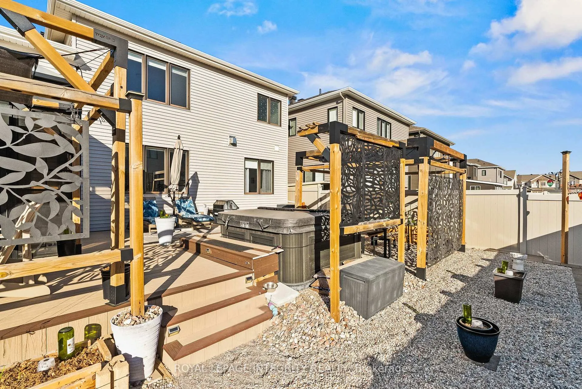 Photo 41 of 112 Reliance Ridge, Ottawa, Kanata - Emerald Meadows/Trailwest — HOMEH