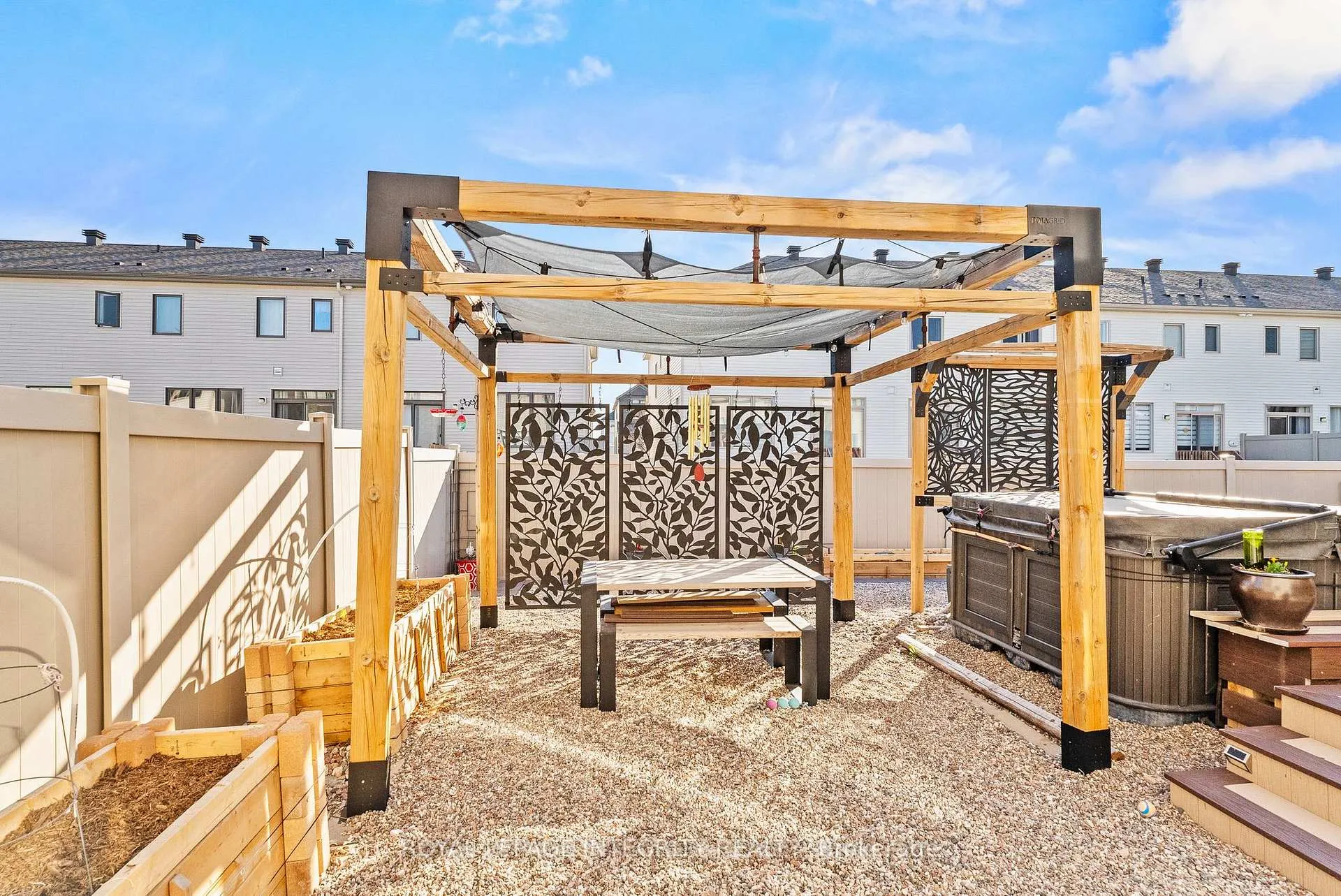 Photo 43 of 112 Reliance Ridge, Ottawa, Kanata - Emerald Meadows/Trailwest — HOMEH