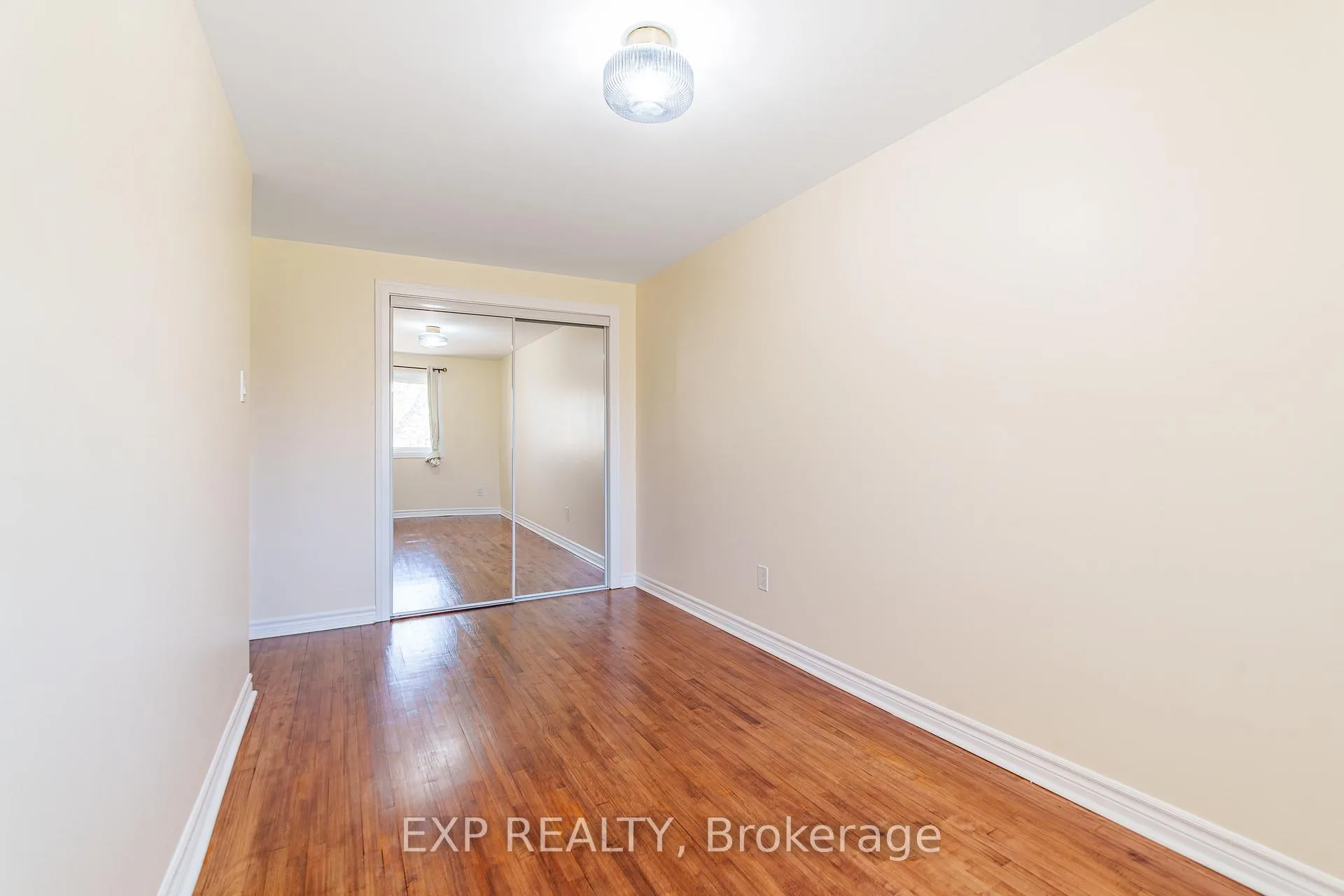 Photo 16 of 1518 Lepage Avenue, Ottawa, Carlington — HOMEH