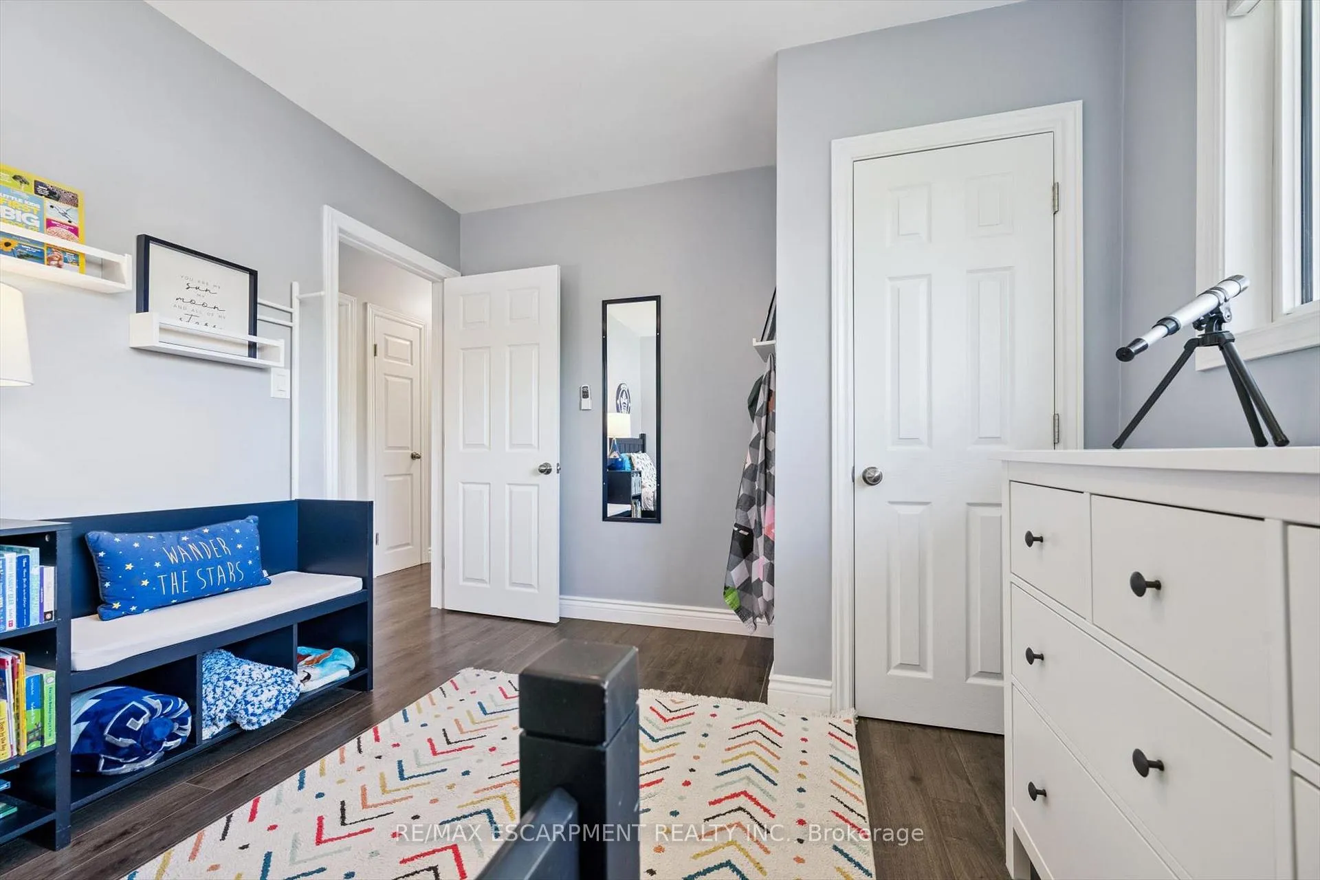Photo 18 of 1311 Royal Drive, Burlington, Mountainside — HOMEH