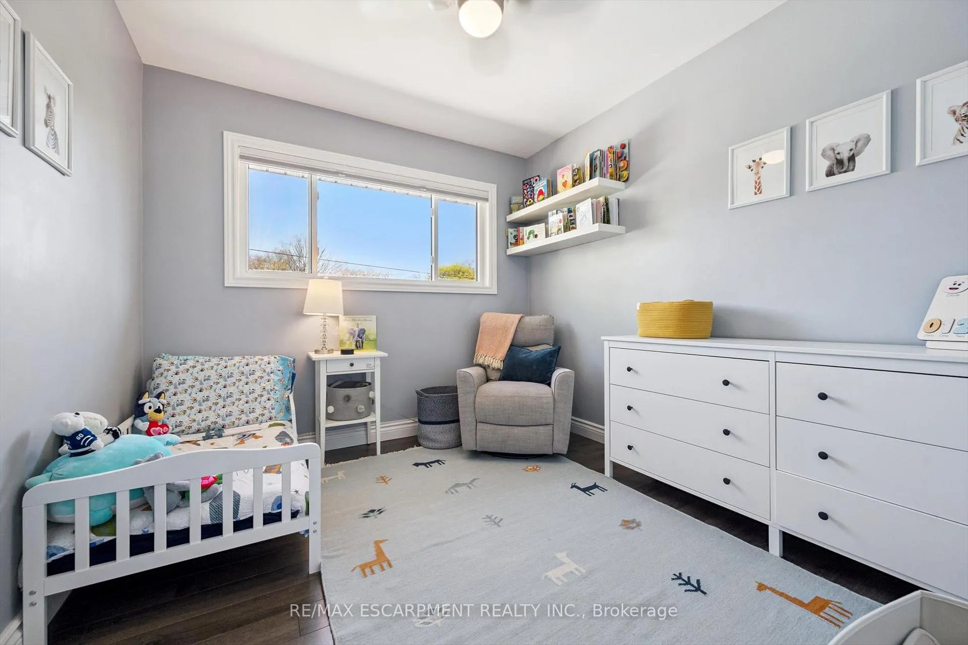 Photo 19 of 1311 Royal Drive, Burlington, Mountainside — HOMEH