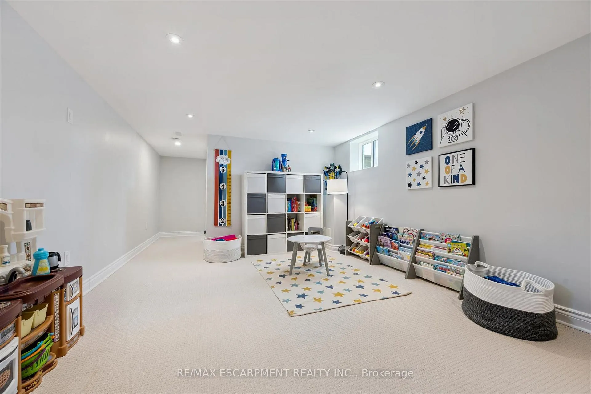 Photo 24 of 1311 Royal Drive, Burlington, Mountainside — HOMEH