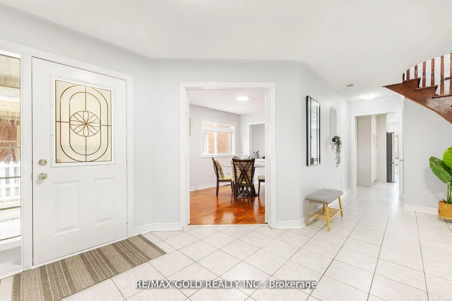 Photo 4 of 17 Dovesong Drive, Brampton, Sandringham-Wellington — HOMEH