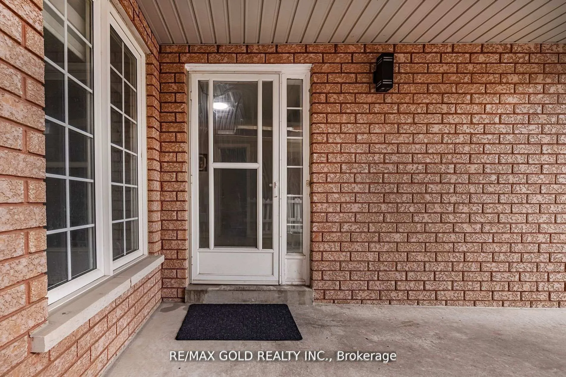 Photo 6 of 17 Dovesong Drive, Brampton, Sandringham-Wellington — HOMEH