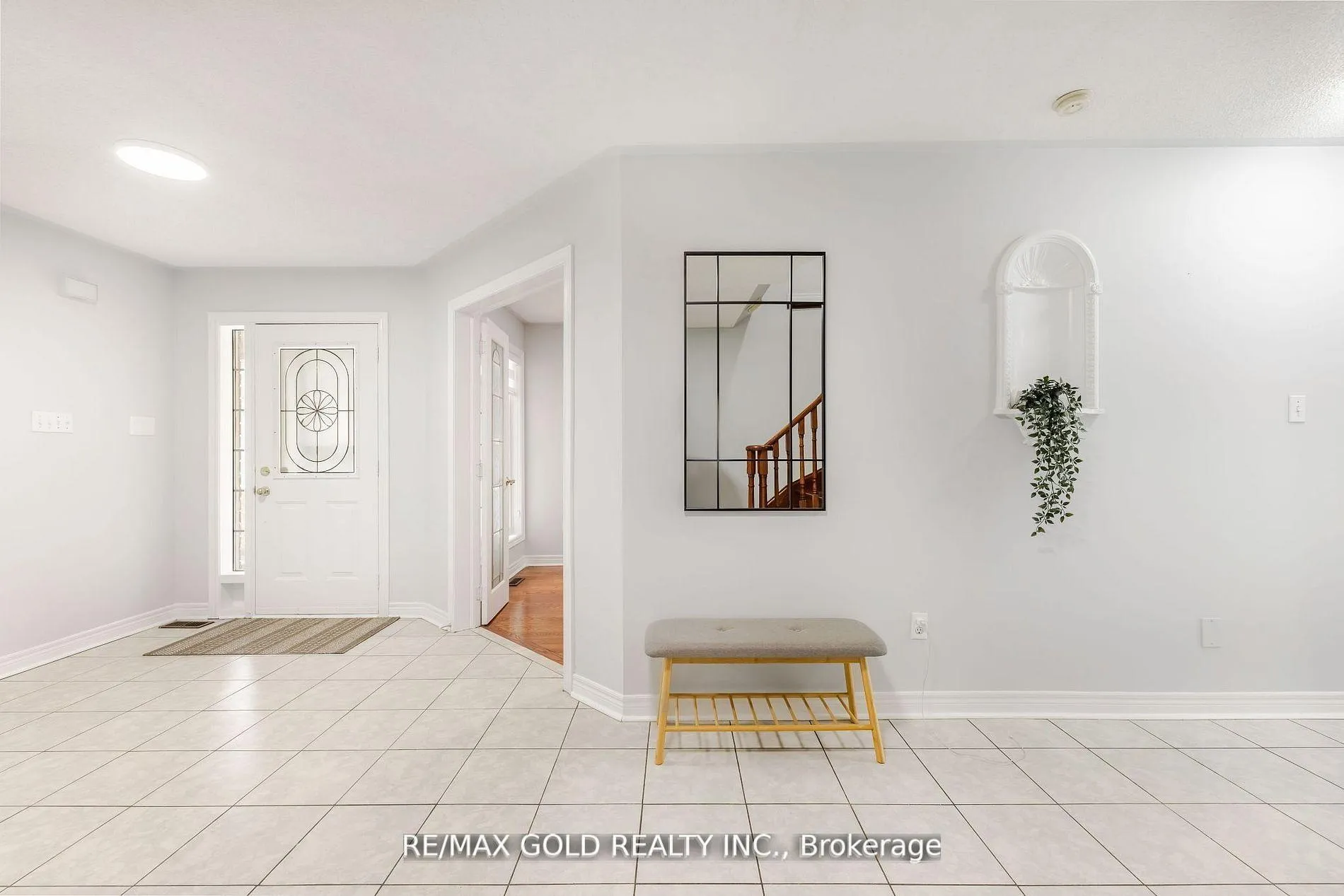 Photo 10 of 17 Dovesong Drive, Brampton, Sandringham-Wellington — HOMEH