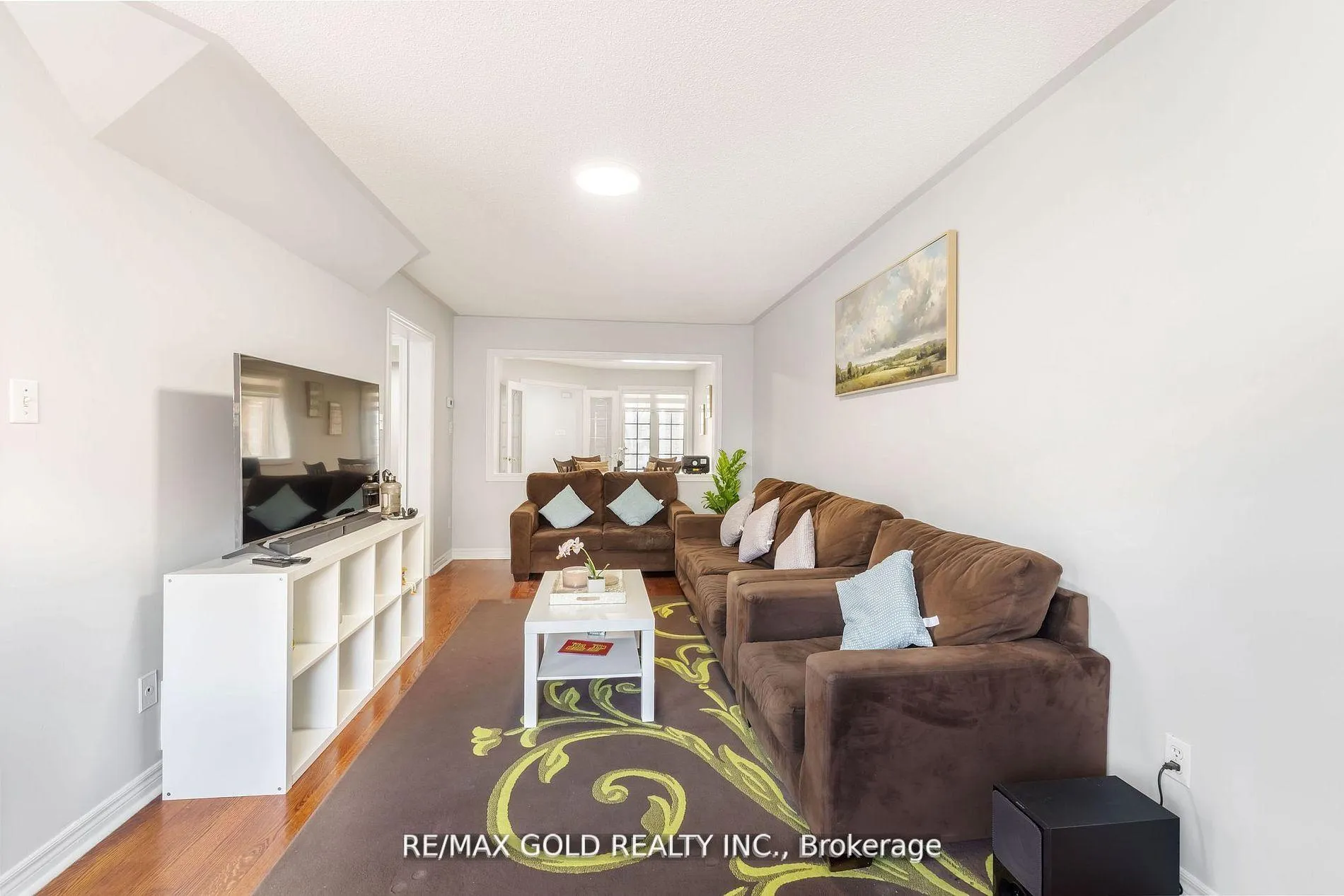 Photo 14 of 17 Dovesong Drive, Brampton, Sandringham-Wellington — HOMEH