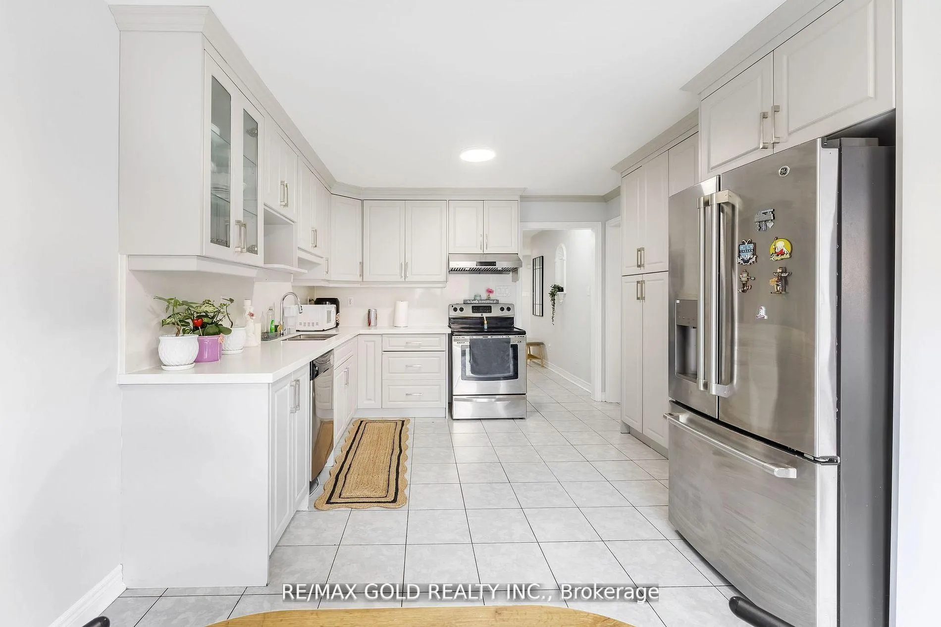 Photo 16 of 17 Dovesong Drive, Brampton, Sandringham-Wellington — HOMEH