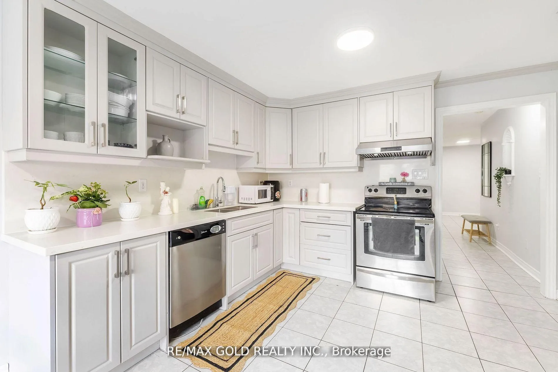 Photo 19 of 17 Dovesong Drive, Brampton, Sandringham-Wellington — HOMEH