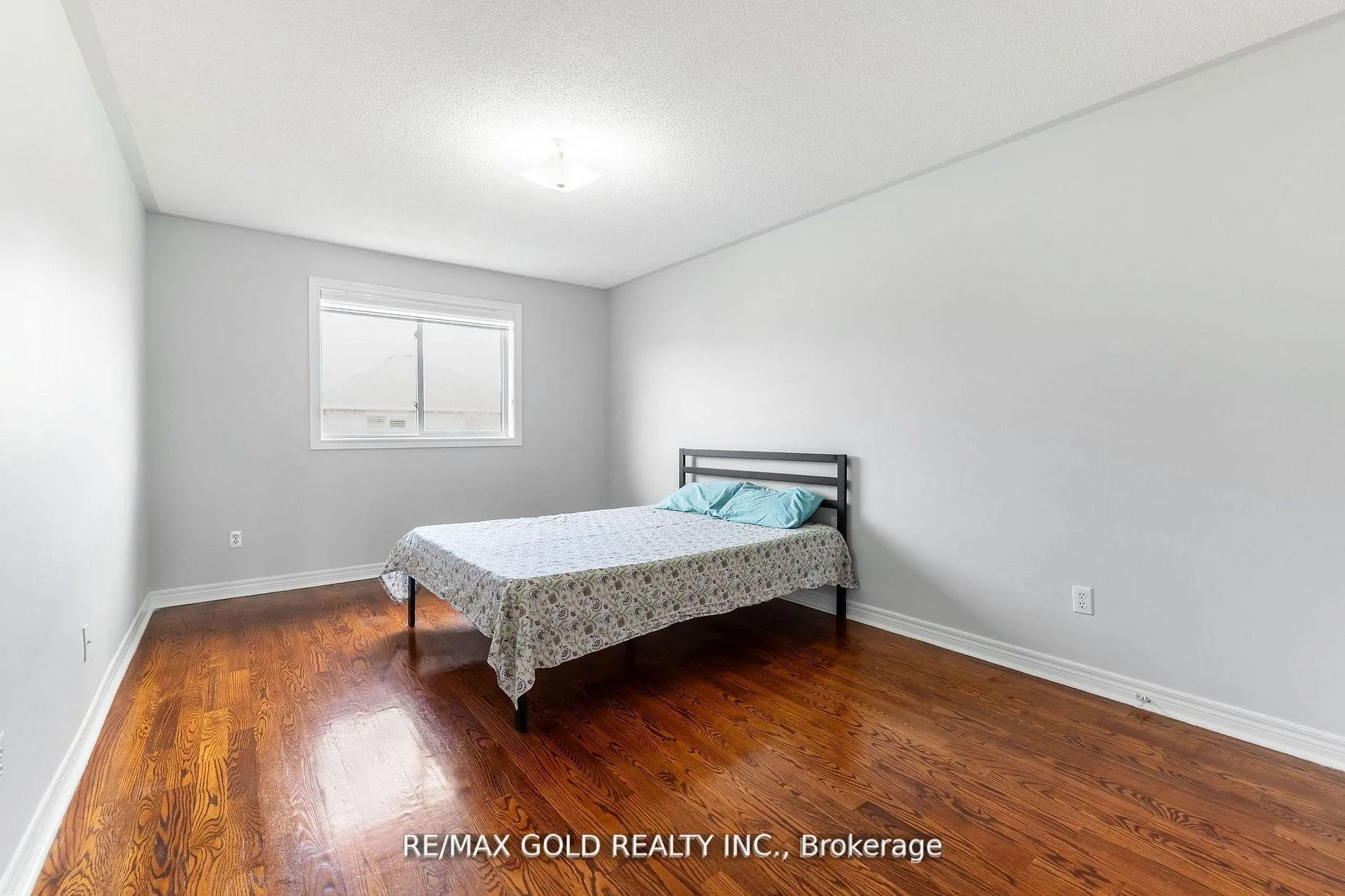 Photo 34 of 17 Dovesong Drive, Brampton, Sandringham-Wellington — HOMEH