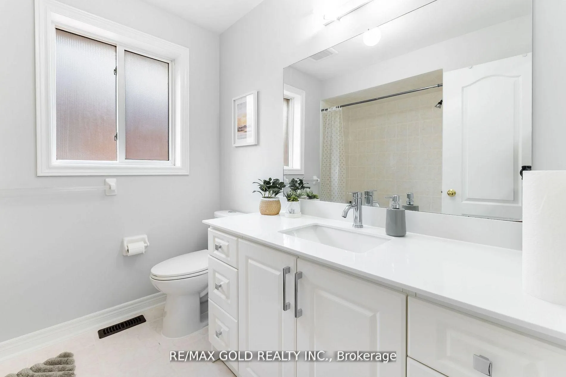 Photo 36 of 17 Dovesong Drive, Brampton, Sandringham-Wellington — HOMEH