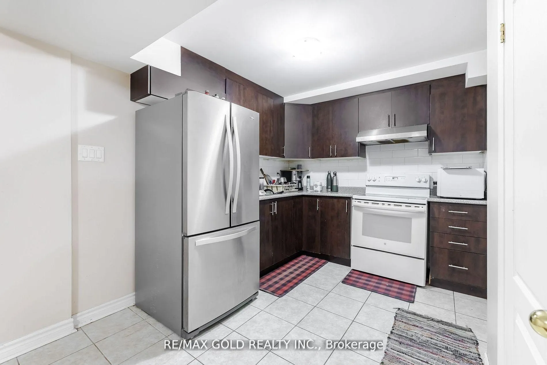 Photo 43 of 17 Dovesong Drive, Brampton, Sandringham-Wellington — HOMEH