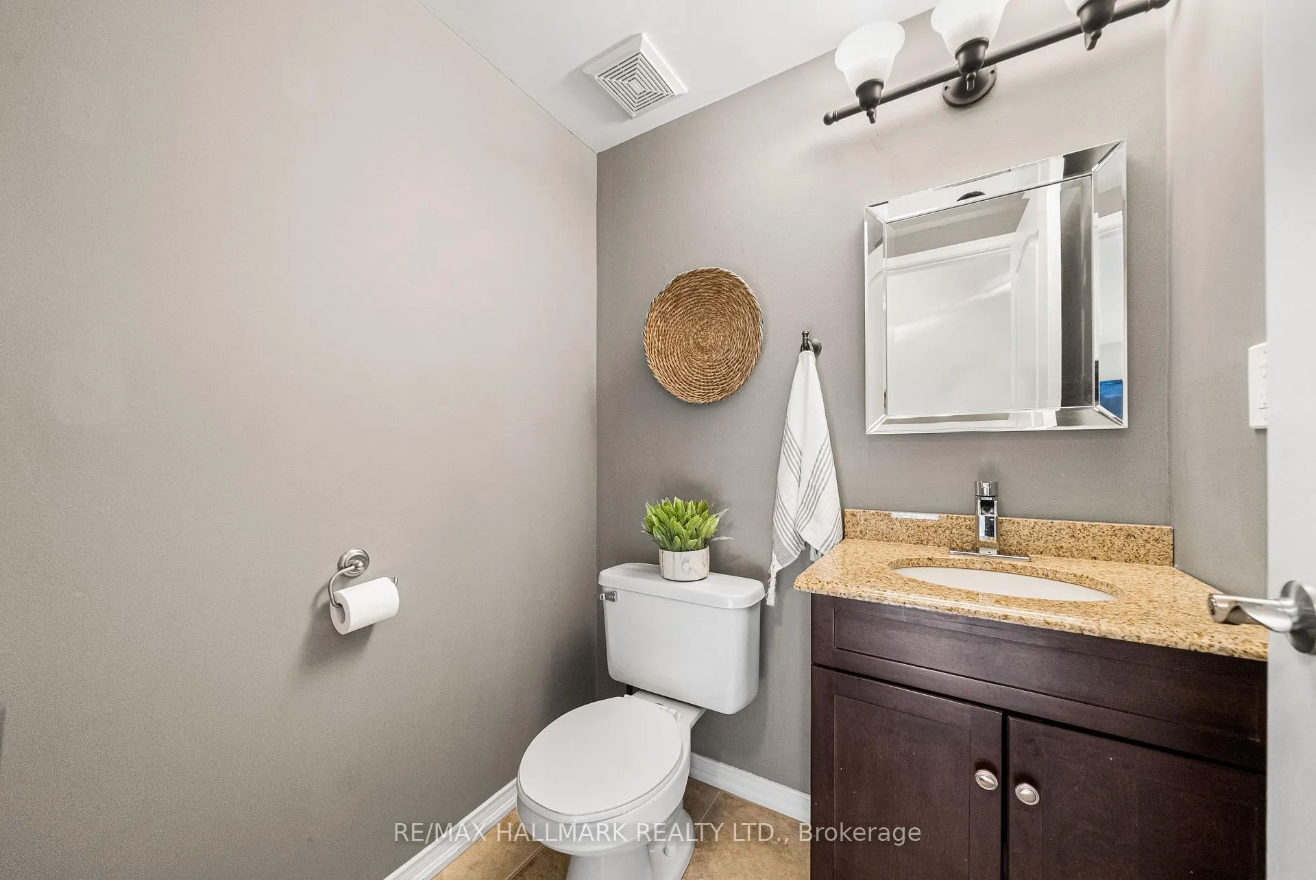 Photo 24 of 42 Moynahan Crescent, Ajax, South East — HOMEH