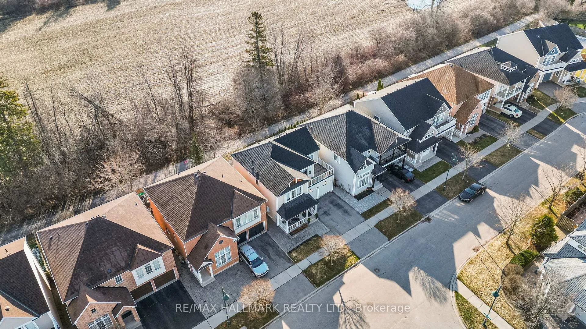 Photo 48 of 42 Moynahan Crescent, Ajax, South East — HOMEH