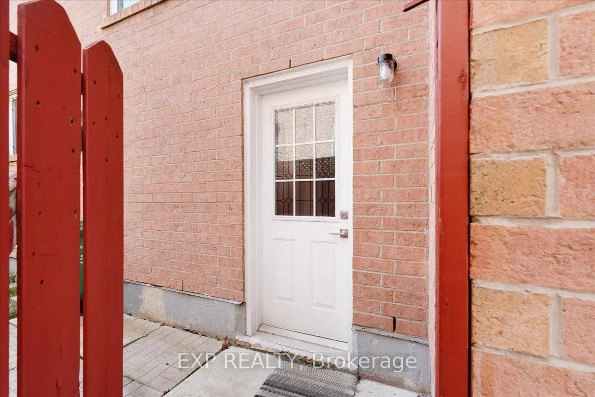 Photo 44 of 67 El Camino Way, Brampton, Fletcher's Meadow — HOMEH