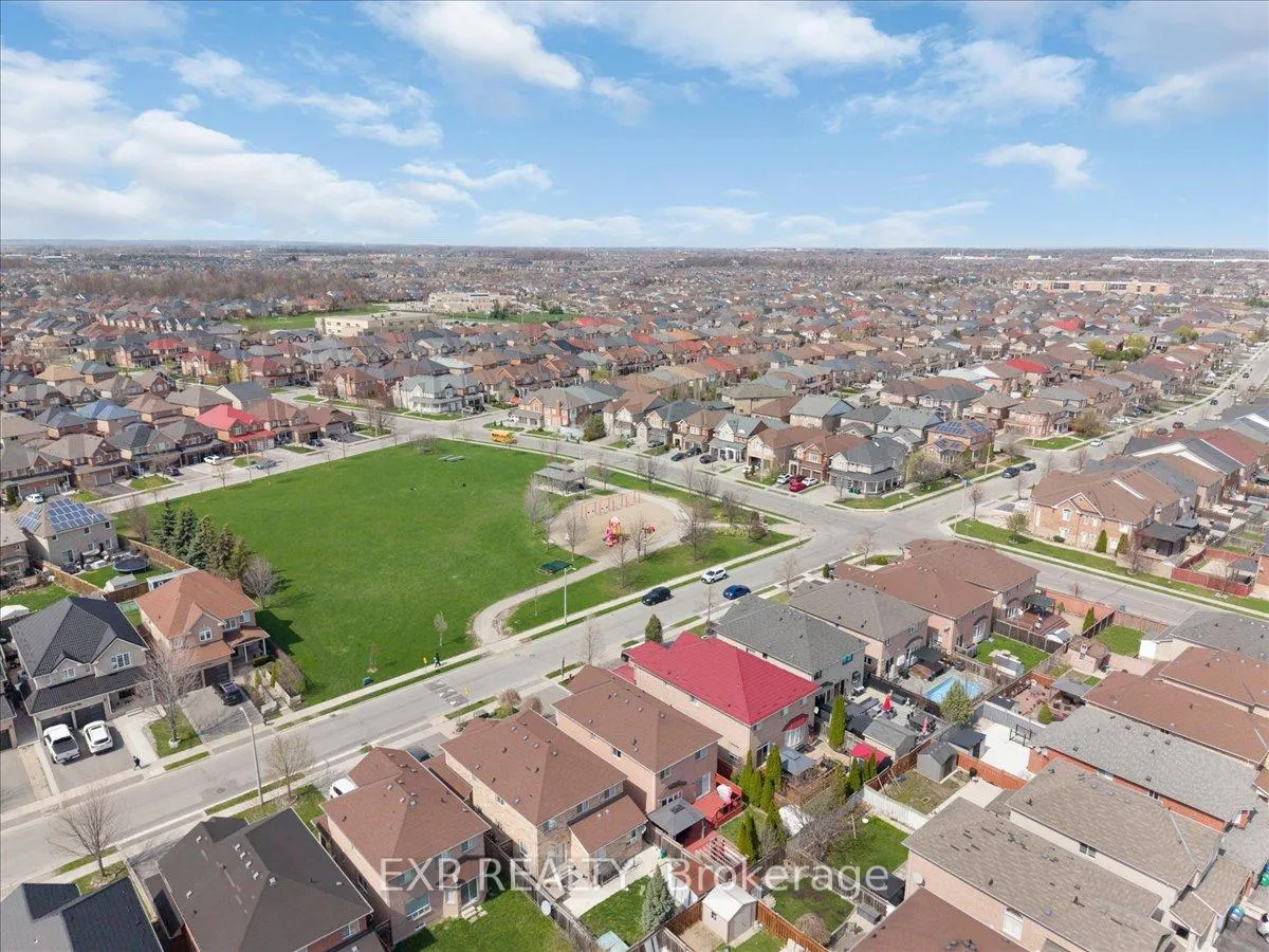 Photo 46 of 67 El Camino Way, Brampton, Fletcher's Meadow — HOMEH