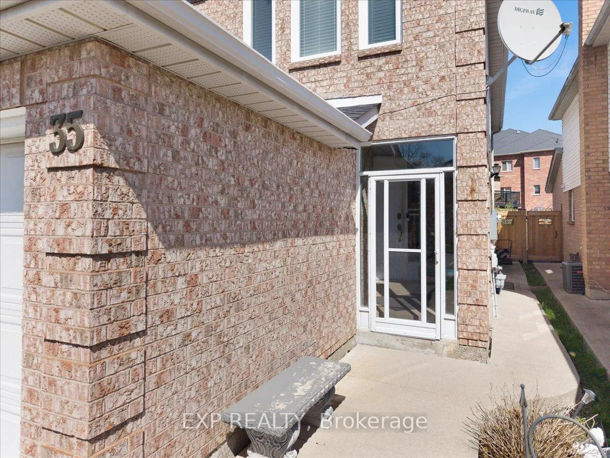 Photo 2 of 35 Trammell Lane, Brampton, Fletcher's West — HOMEH