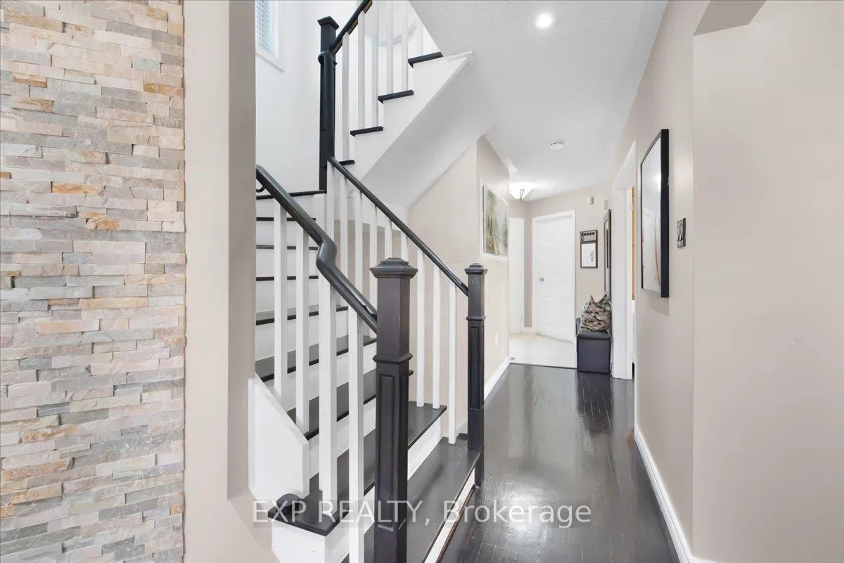 Photo 18 of 35 Trammell Lane, Brampton, Fletcher's West — HOMEH