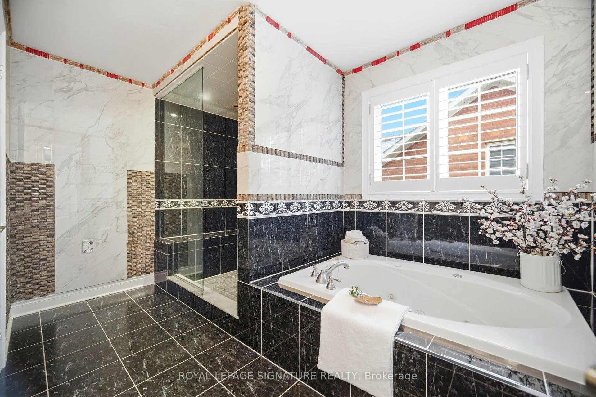 Photo 26 of 1592 Hallstone Road, Brampton, Bram West — HOMEH