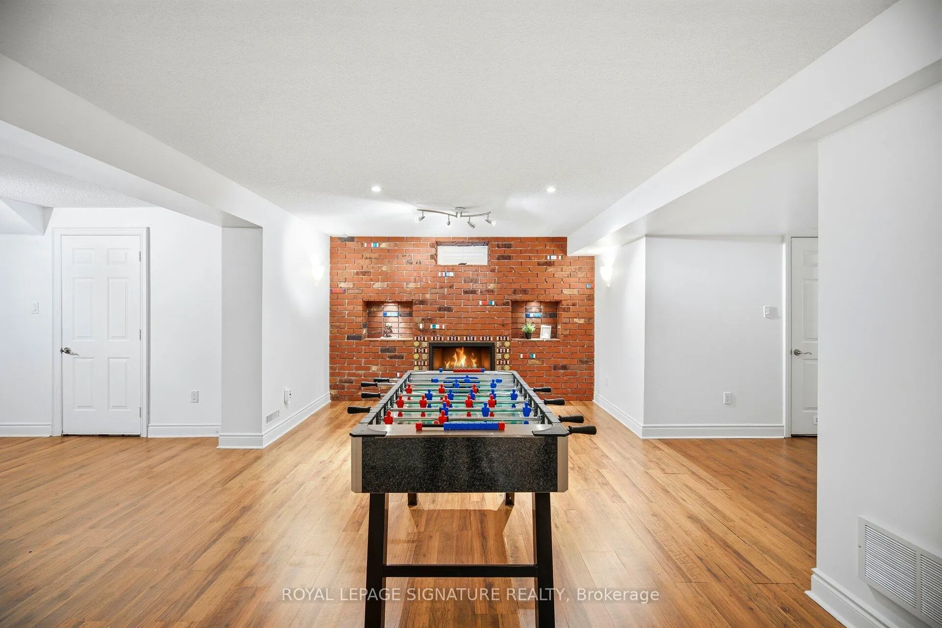 Photo 39 of 1592 Hallstone Road, Brampton, Bram West — HOMEH