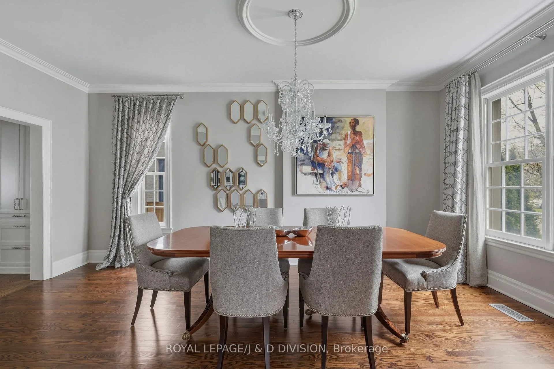 Photo 7 of 118 Strathallan Boulevard, Toronto, Lawrence Park South — HOMEH