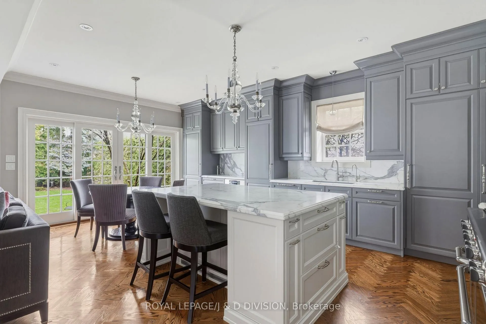 Photo 8 of 118 Strathallan Boulevard, Toronto, Lawrence Park South — HOMEH