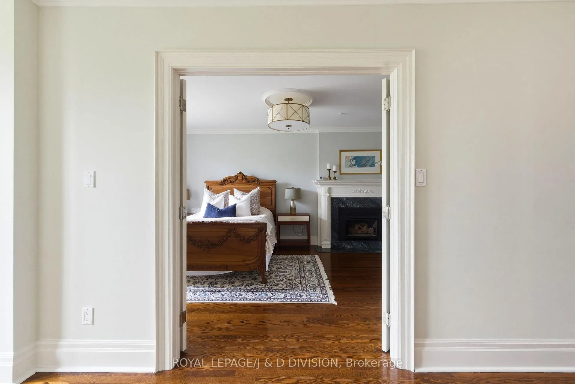 Photo 13 of 118 Strathallan Boulevard, Toronto, Lawrence Park South — HOMEH