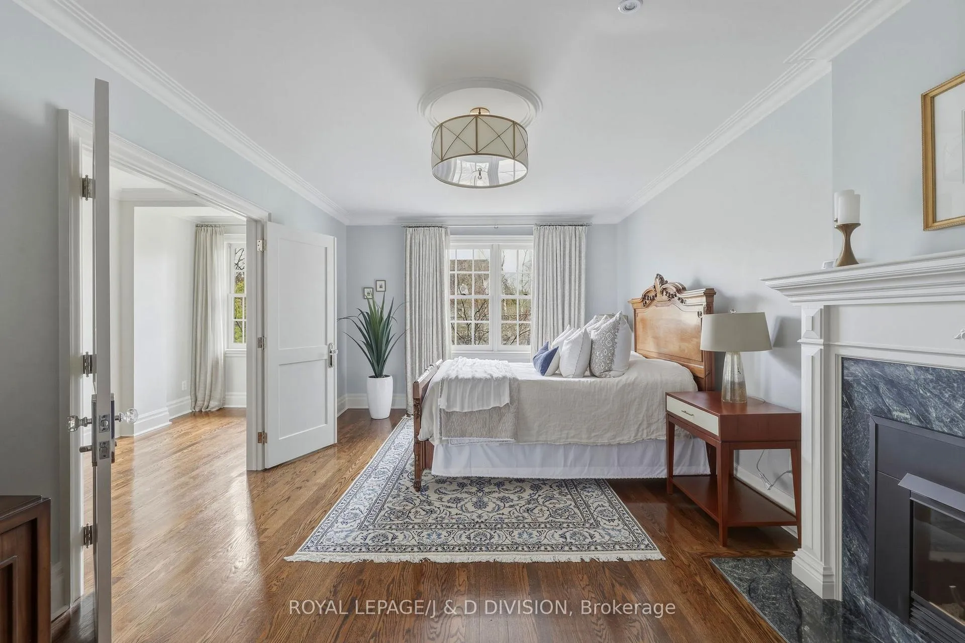 Photo 14 of 118 Strathallan Boulevard, Toronto, Lawrence Park South — HOMEH