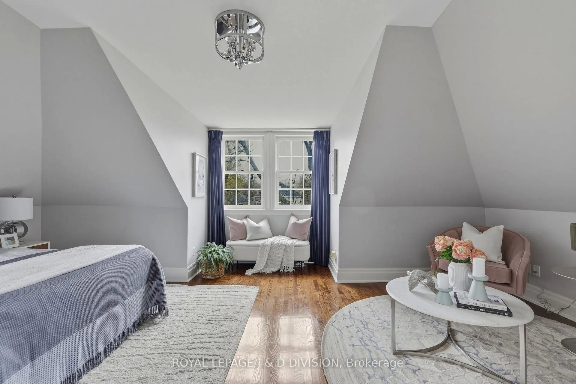Photo 26 of 118 Strathallan Boulevard, Toronto, Lawrence Park South — HOMEH