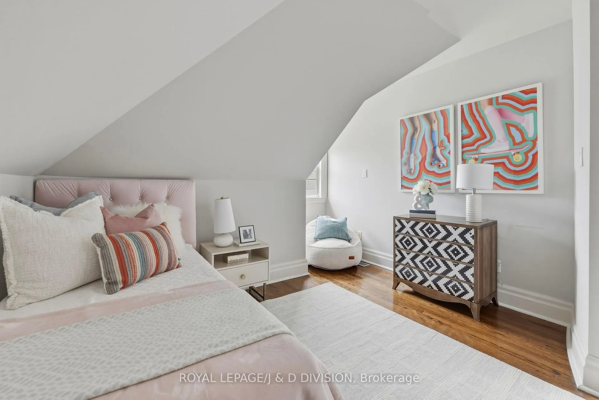 Photo 29 of 118 Strathallan Boulevard, Toronto, Lawrence Park South — HOMEH