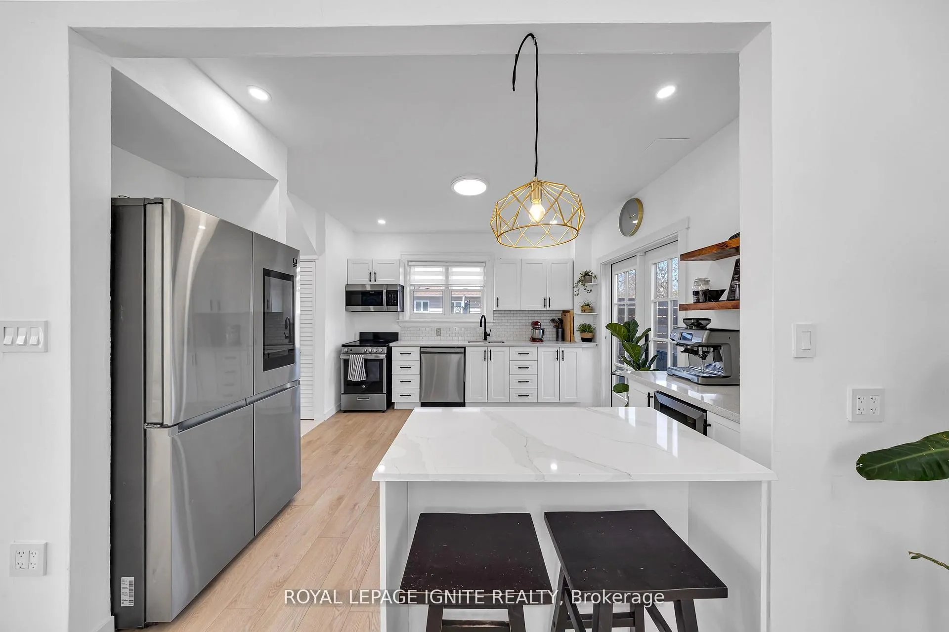 Photo 9 of 101 Gibbons Street, Oshawa, McLaughlin — HOMEH
