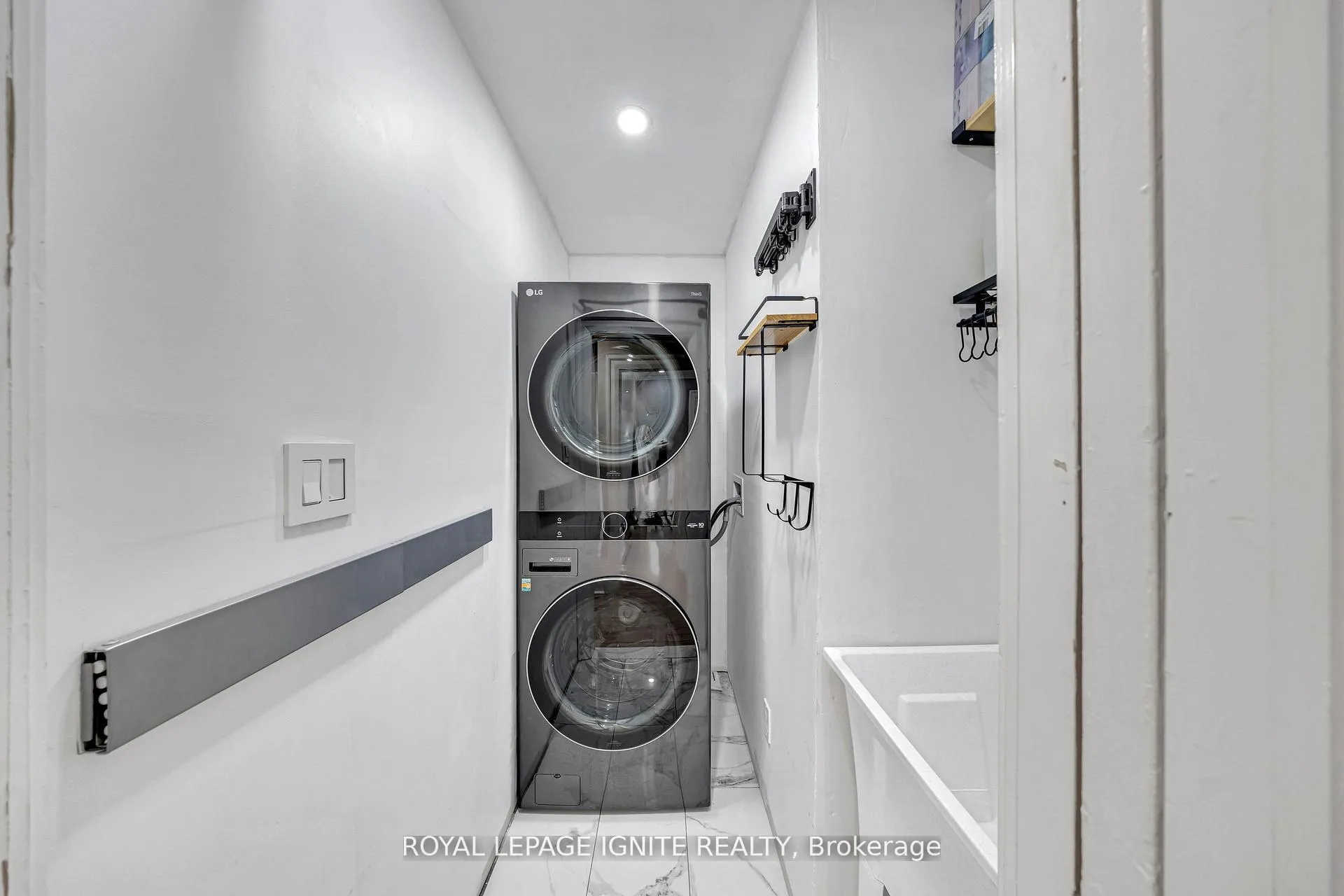 Photo 17 of 101 Gibbons Street, Oshawa, McLaughlin — HOMEH