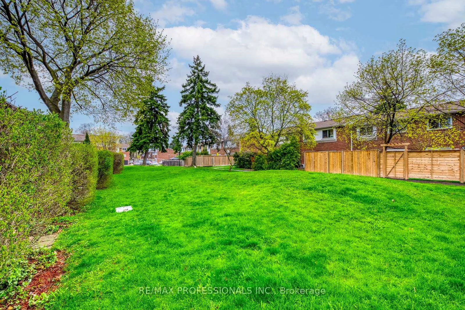 Photo 47 of Unit 18, 17 Centennial Park Road, Etobicoke, Eringate-Centennial-West Deane — HOMEH