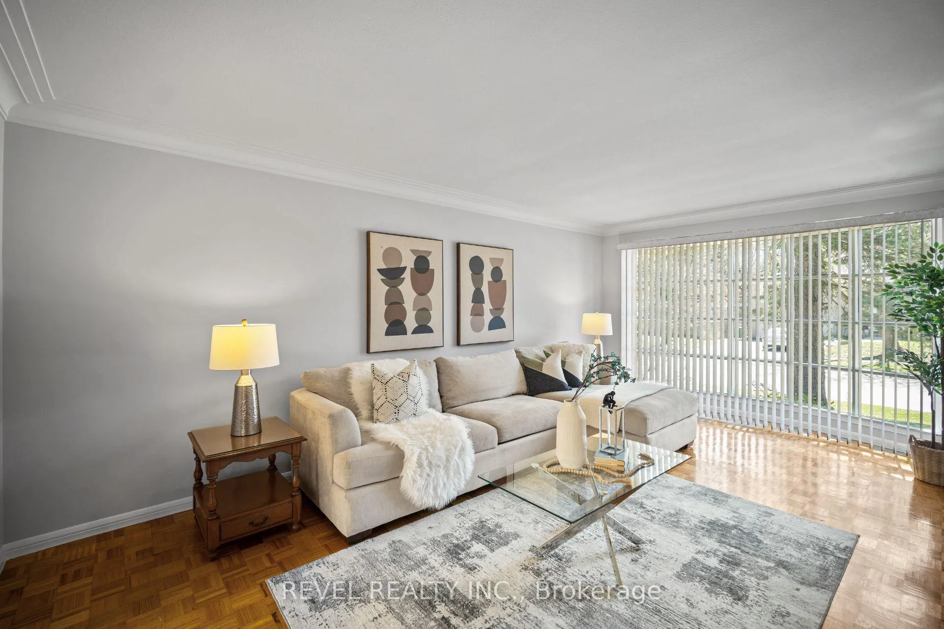 Photo 6 of 88 Culham Drive W, Cambridge — HOMEH