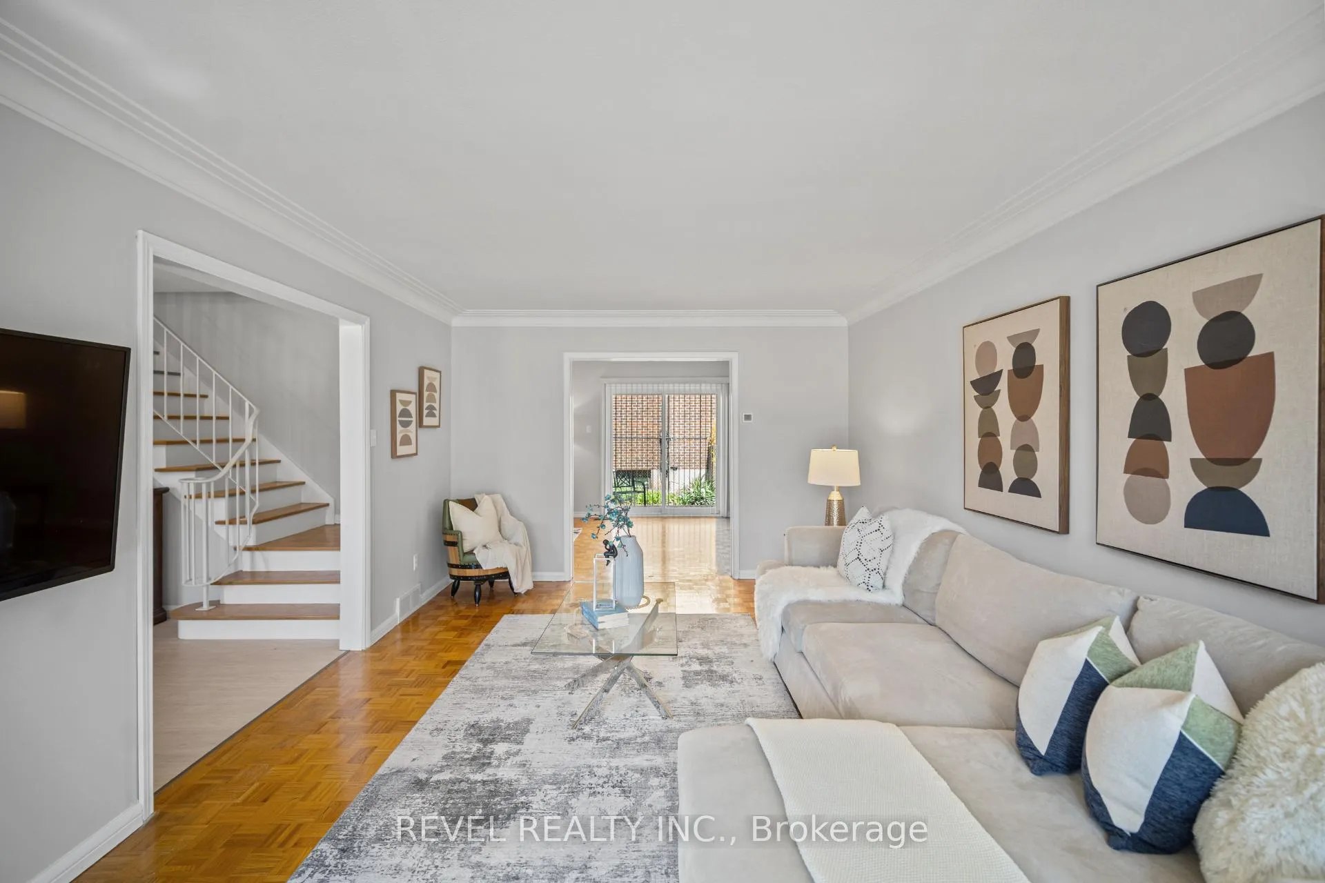 Photo 8 of 88 Culham Drive W, Cambridge — HOMEH