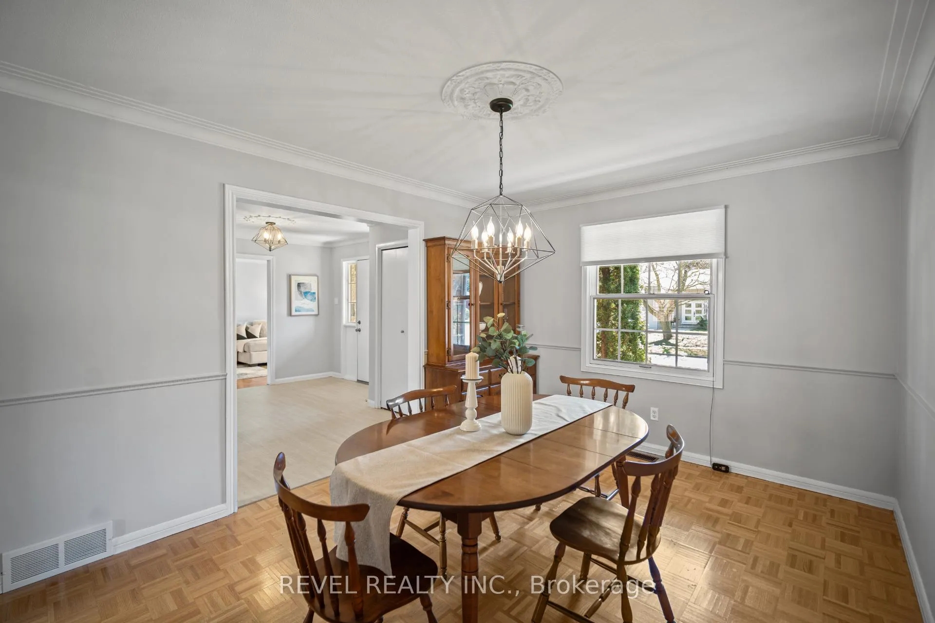 Photo 13 of 88 Culham Drive W, Cambridge — HOMEH