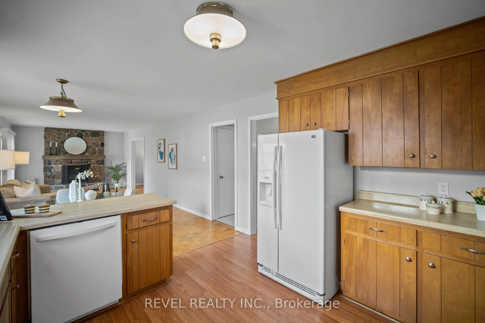 Photo 16 of 88 Culham Drive W, Cambridge — HOMEH