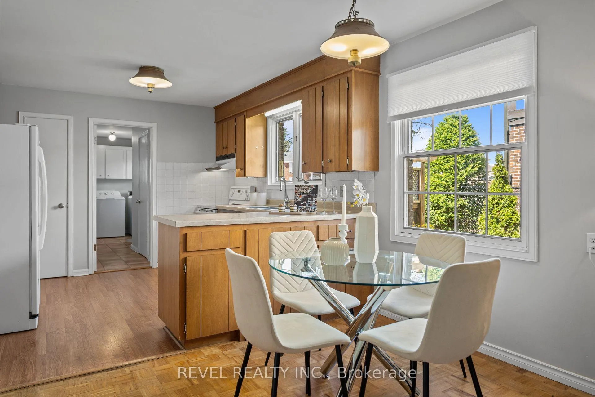 Photo 19 of 88 Culham Drive W, Cambridge — HOMEH