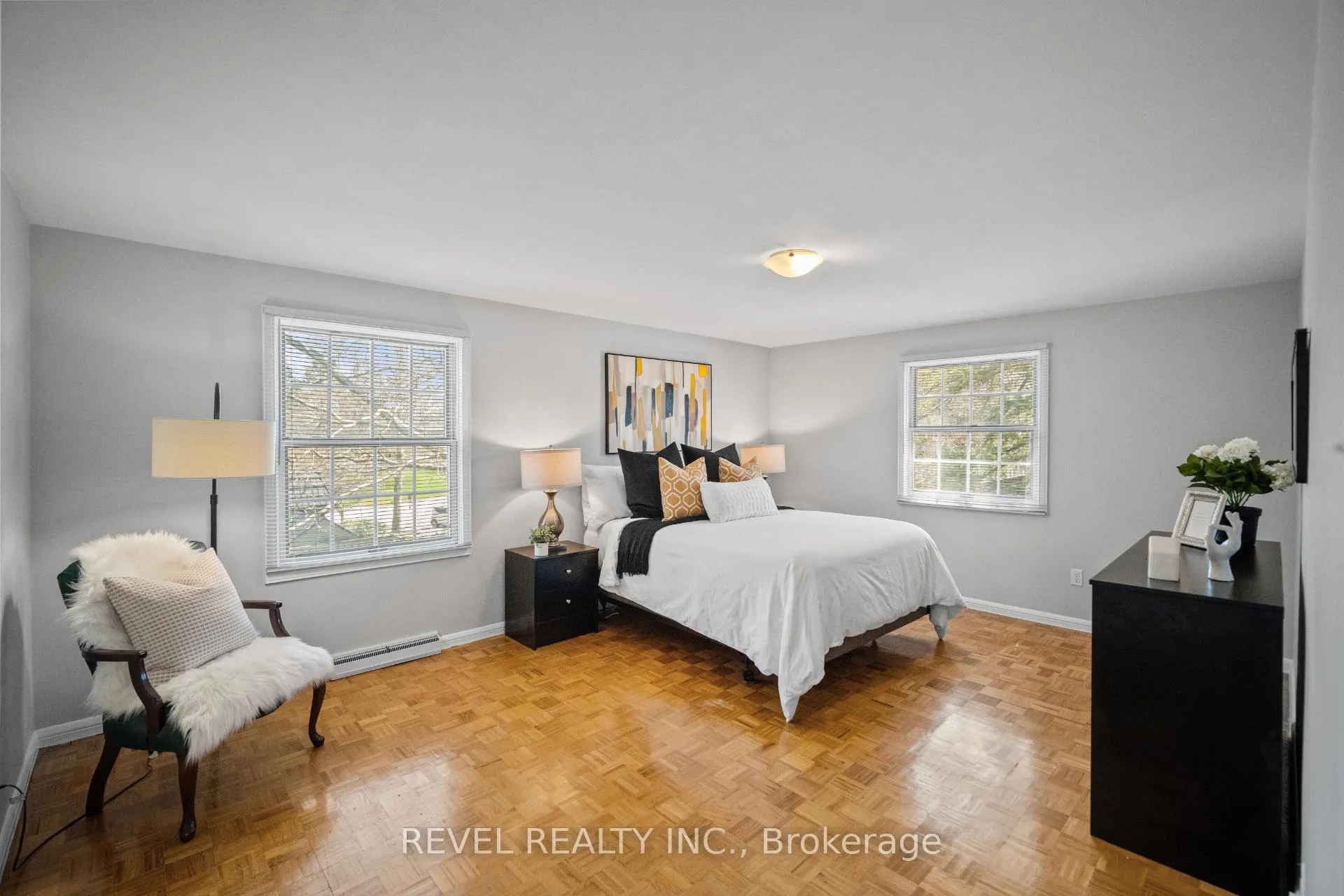 Photo 25 of 88 Culham Drive W, Cambridge — HOMEH