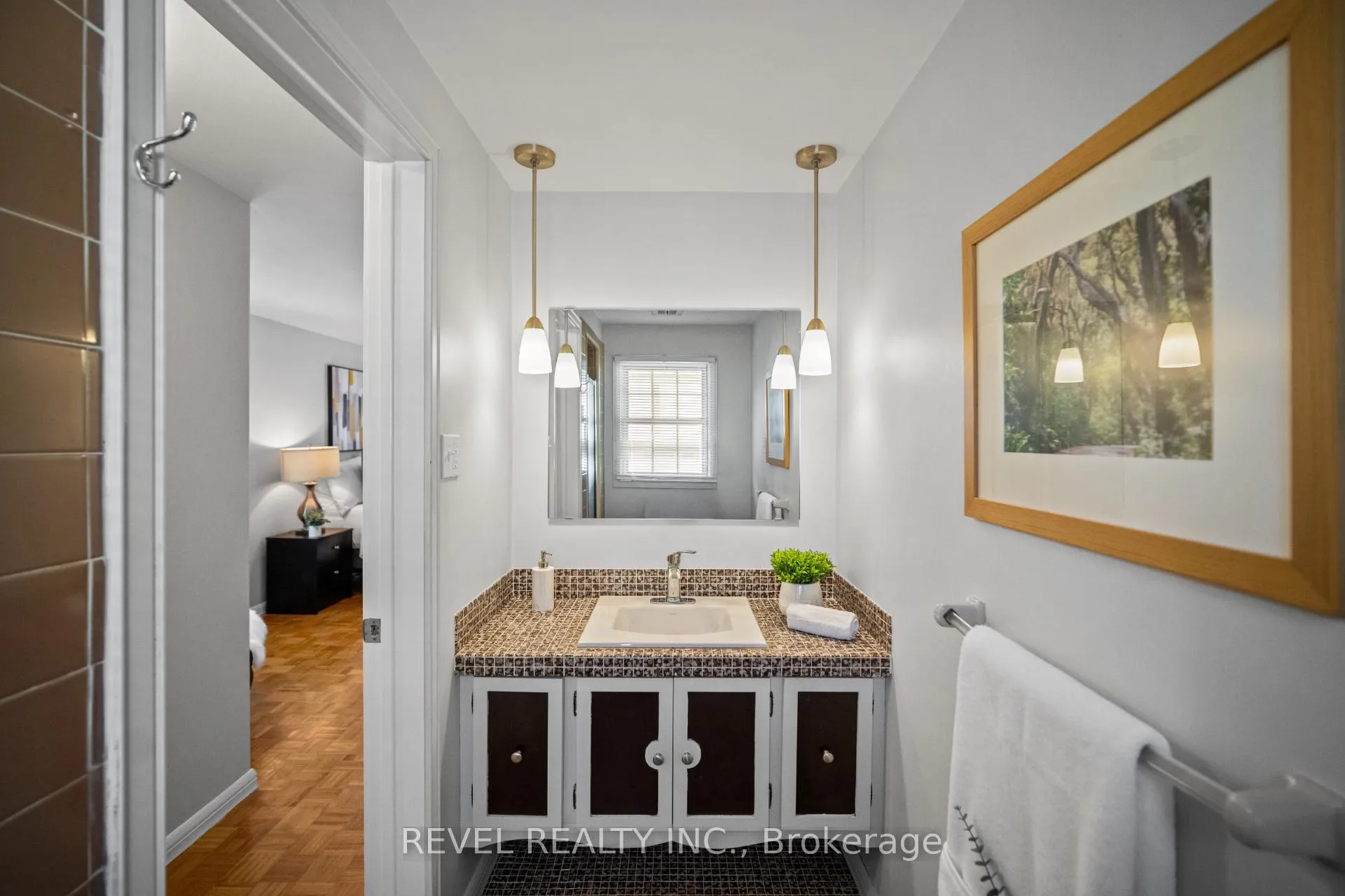 Photo 28 of 88 Culham Drive W, Cambridge — HOMEH