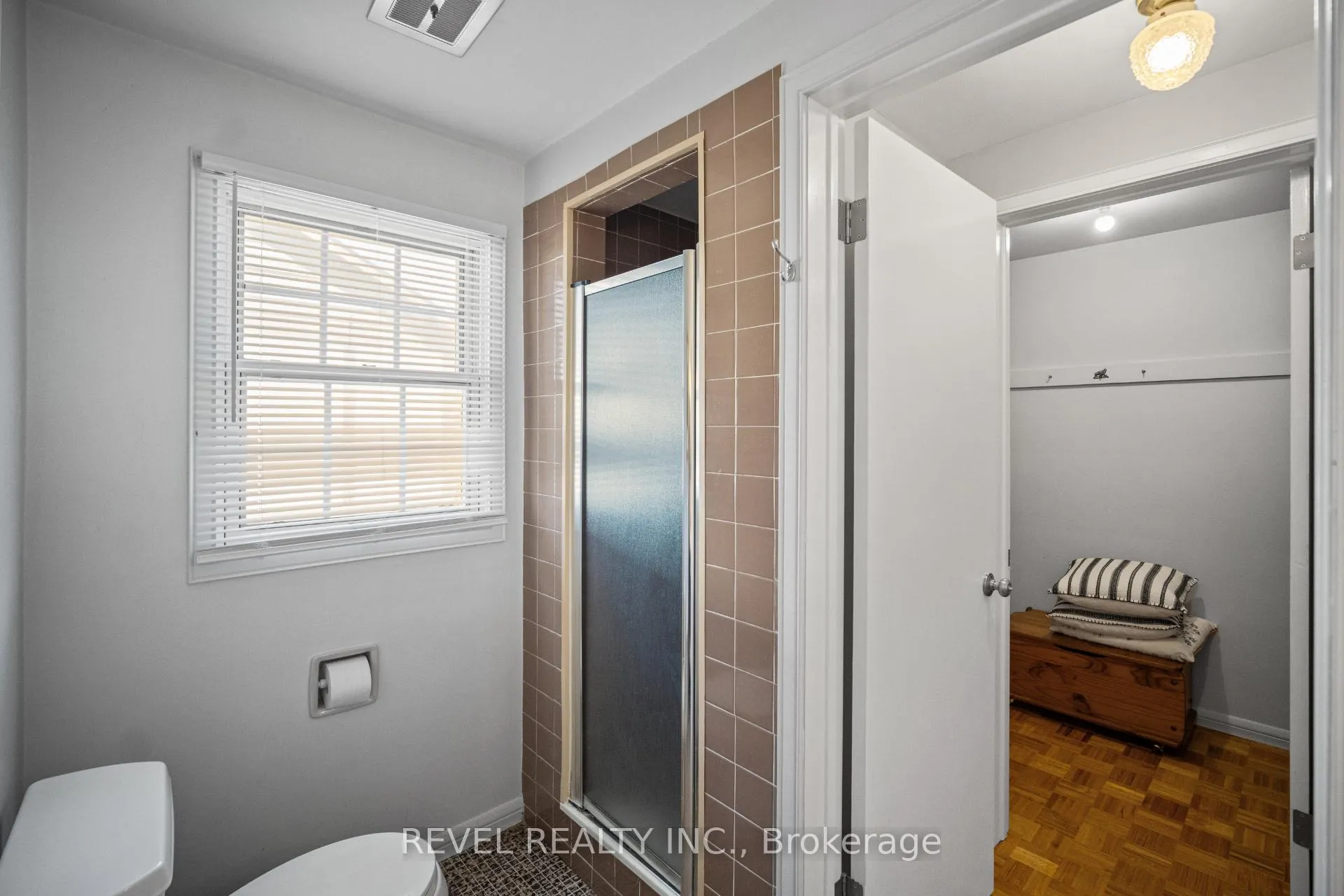 Photo 29 of 88 Culham Drive W, Cambridge — HOMEH