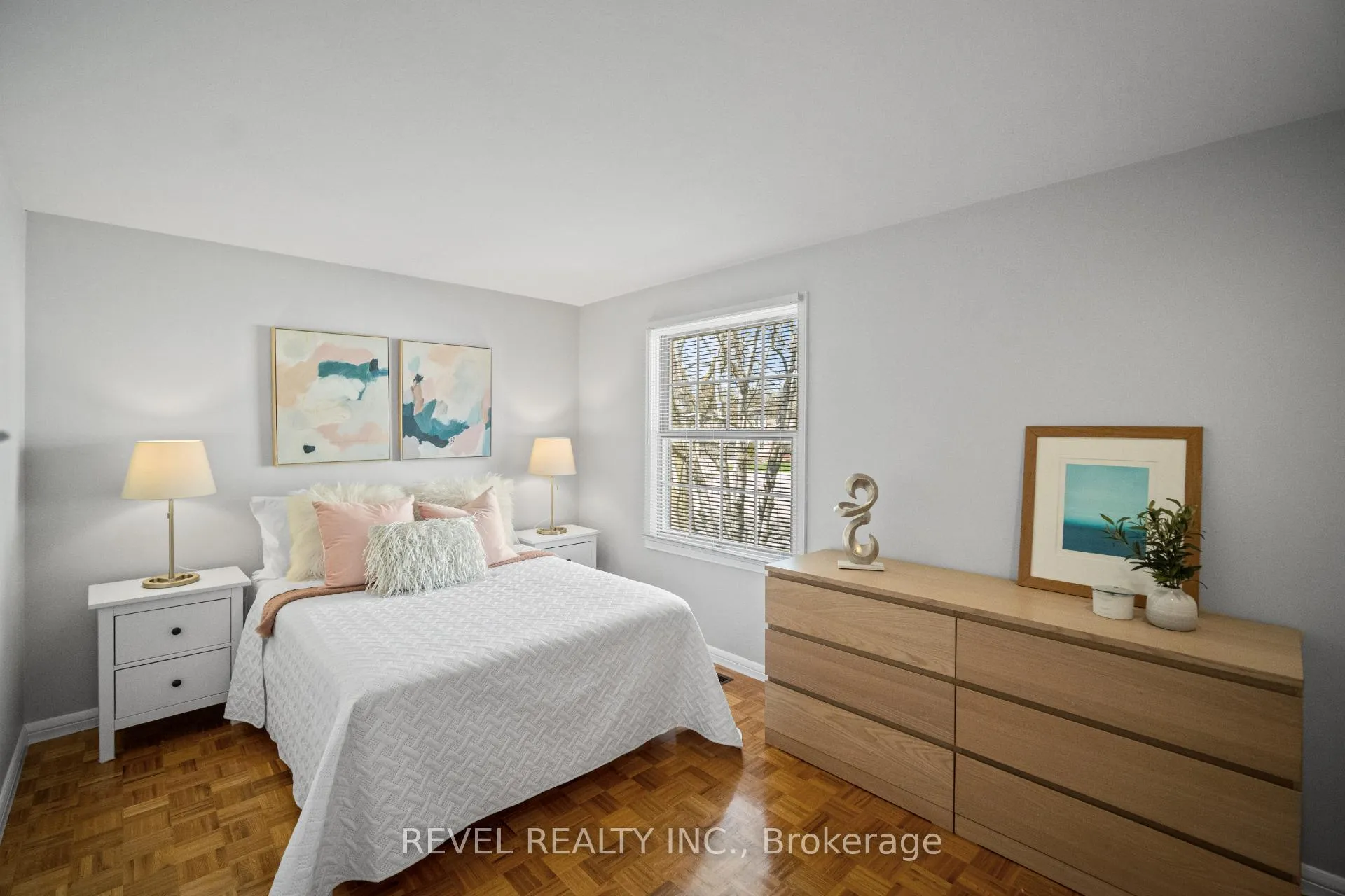Photo 30 of 88 Culham Drive W, Cambridge — HOMEH