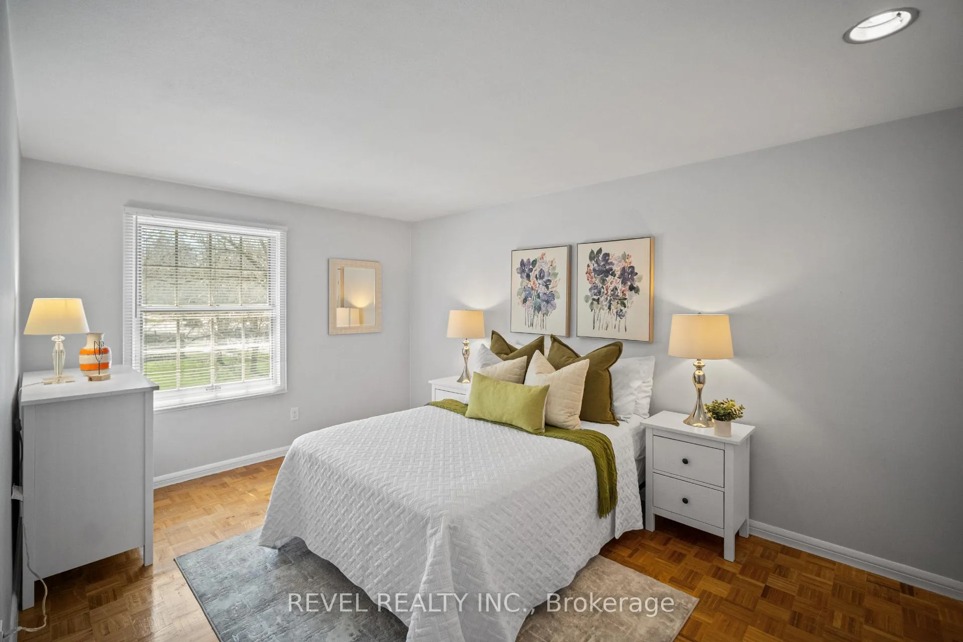 Photo 31 of 88 Culham Drive W, Cambridge — HOMEH