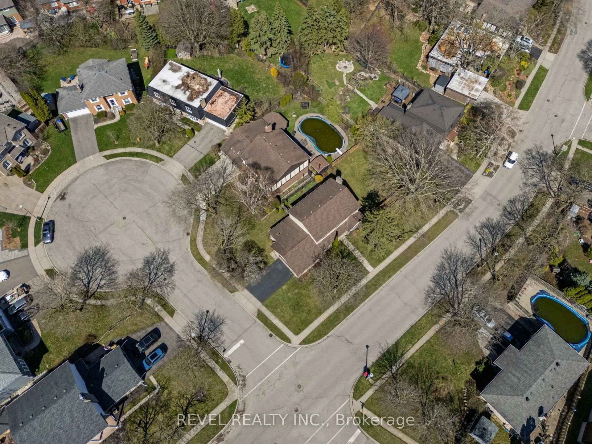 Photo 43 of 88 Culham Drive W, Cambridge — HOMEH