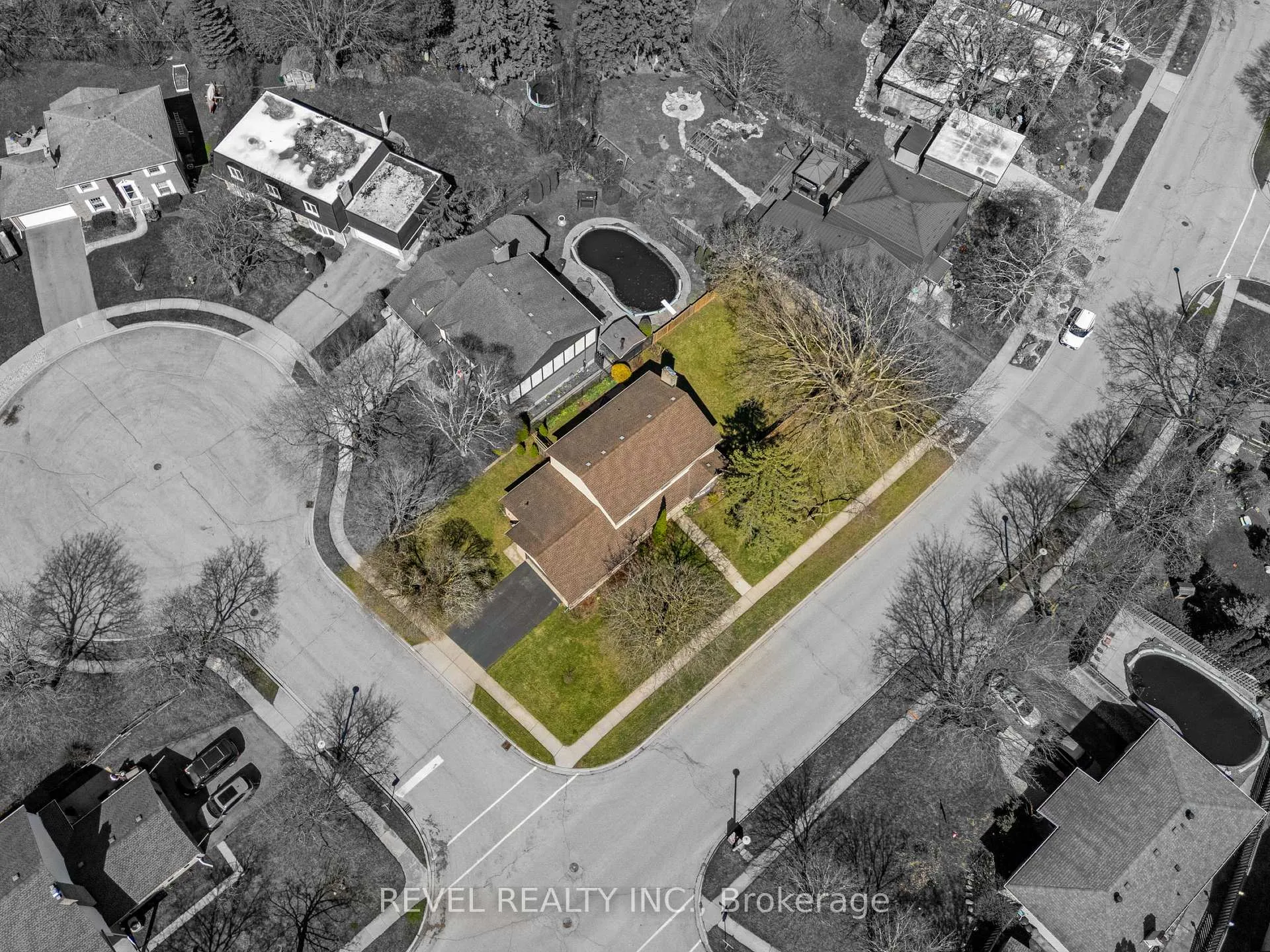 Photo 50 of 88 Culham Drive W, Cambridge — HOMEH