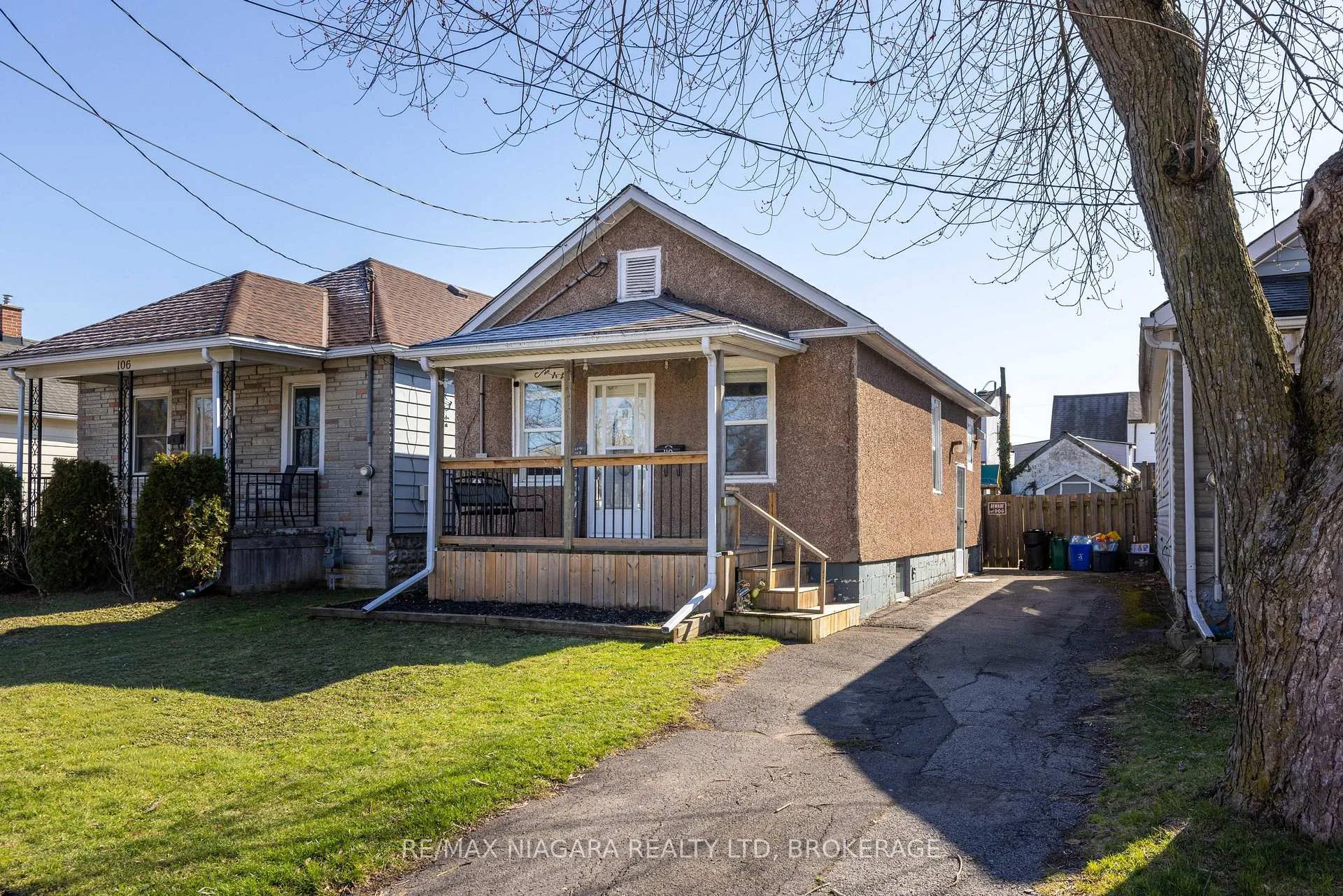 Photo 1 of 110 Mcalpine Avenue S, Welland, Lincoln/Crowland — HOMEH